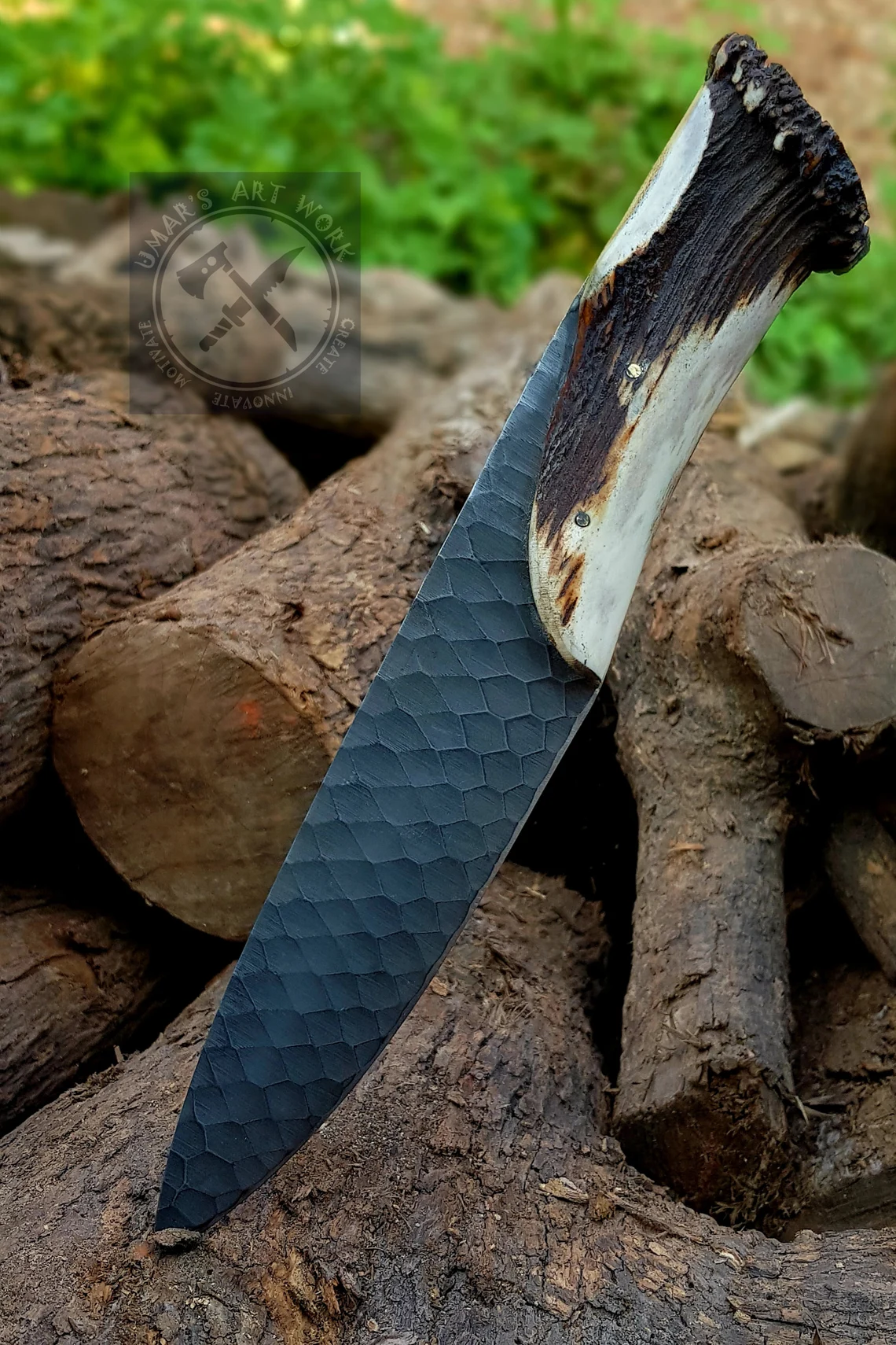 Beautiful Crown Stag handle knife Custom Handmade D2 Steel Hand Forged Antler knife Stag Horn Handle Full Tang Hunting Knife with Sheath