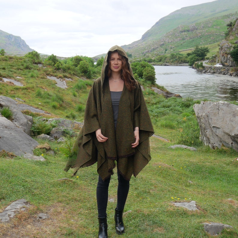 Irish Donegal Tweed Wool Hooded Ruana, Wrap, Cape, Arisaid - Speckled Forest Green -100% Pure New Wool- Limited Stock - HANDMADE IN IRELAND