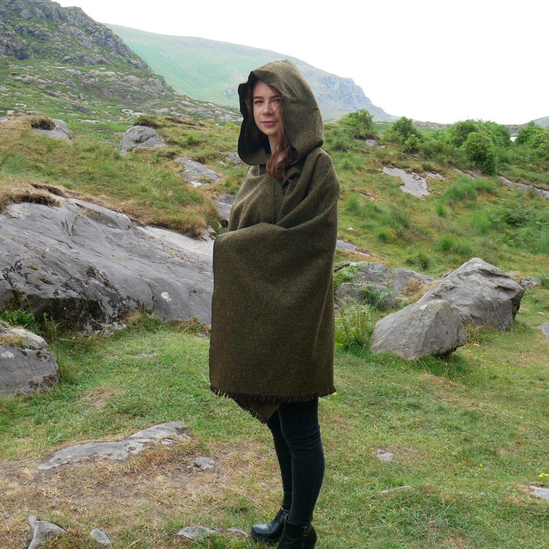 Irish Donegal Tweed Wool Hooded Ruana, Wrap, Cape, Arisaid - Speckled Forest Green -100% Pure New Wool- Limited Stock - HANDMADE IN IRELAND