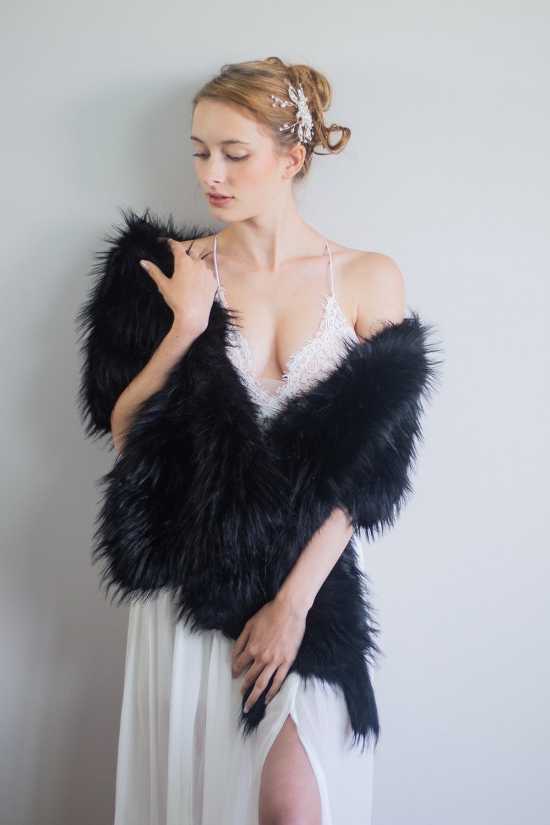 Black Faux Fur Wrap, Fur shrug, Black Fur Wrap, Bridal Faux Fur Stole Fur Shawl Cape (Lilian Blk03)