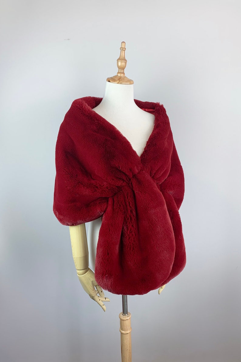 Burgundy / Wine Red faux fur bridal wrap, Bridal Faux Fur Stole Fur Shawl Cape, Bridesmaid Gift, Winter Wedding gift (Audrey Win05 )