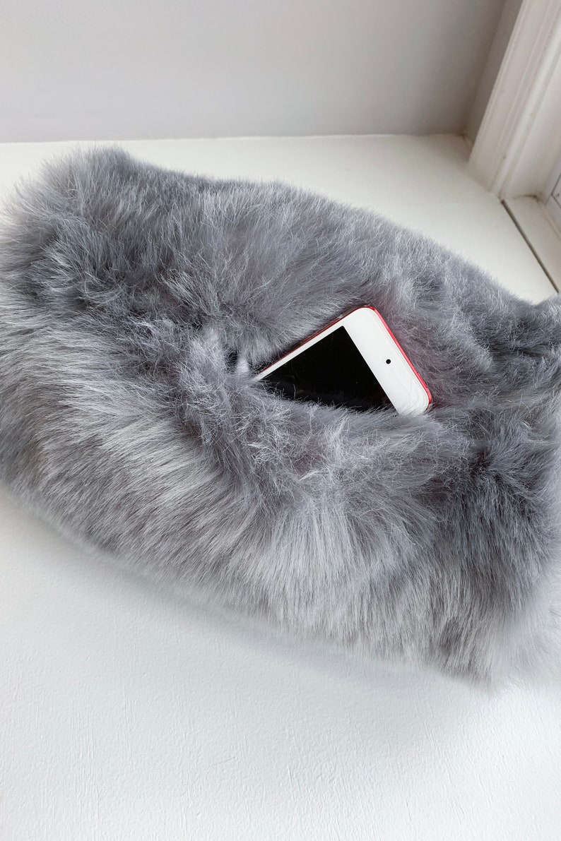 Custom Made Fur Muff with Phone Pocket, Bridal Muff, Bridesmaids Muff, Wedding Muff, Winter Muff, Bridal Bag, Bridal Purse, Flower Girl Muff