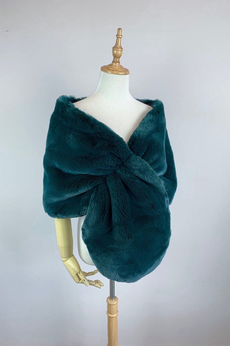 Vintage Green Faux Fur Wrap, Wedding Fur shrug, Bridal Fur Stole, Bridesmaid Gift, Winter Wedding gift (Audrey 05 )