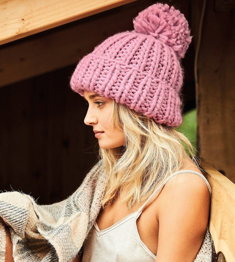 Oversized Chunky Knit Beanie. 2 Colours Bobble Hat Unisex Pink Navy Winter Essential Fashion Gifts Warm Cosy Hand Knitted Pom Pom Old Style