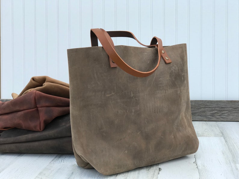 Classic Leather Tote, Everyday use tote bag, Laptop Work Student Bag, Personalized Leather Shoulder Bag, Mother’s Day Gift