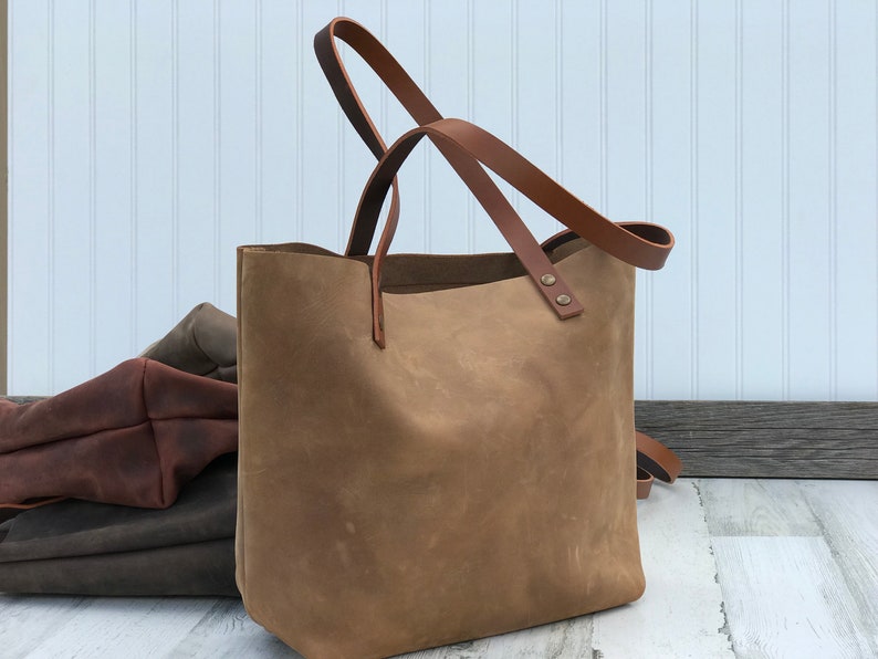 Classic Leather Tote, Everyday use tote bag, Laptop Work Student Bag, Personalized Leather Shoulder Bag, Mother’s Day Gift