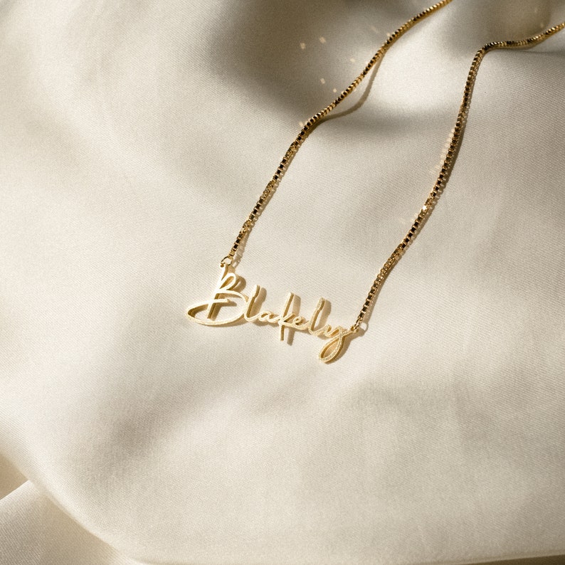 Personalized Name Necklace by CaitlynMinimalist • Gold Name Necklace with Box Chain • Perfect Gift for Her • Personalized Gift • NM81F91