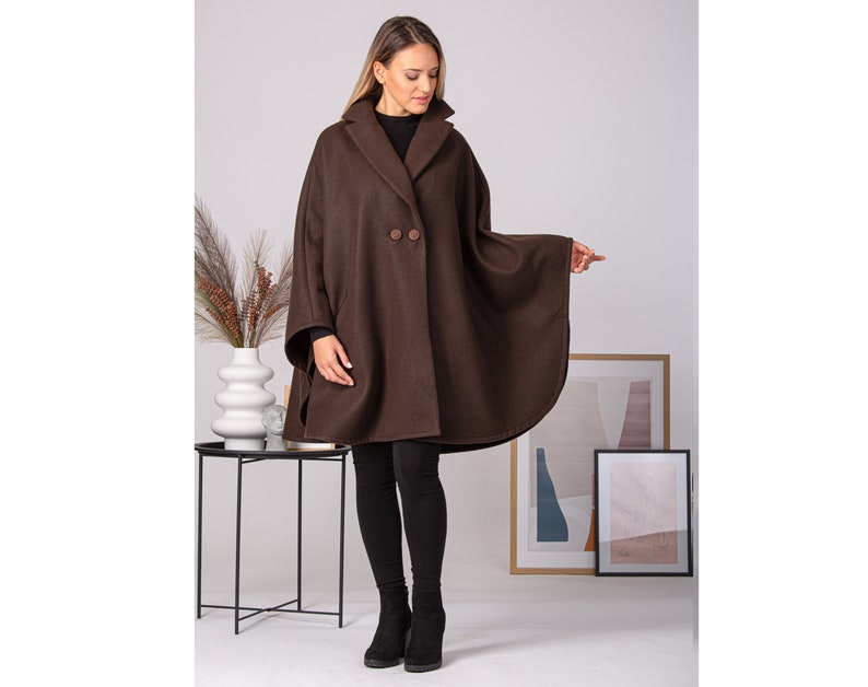 Winter Wool Cape Coat, Plus Size Poncho Jacket Coat, Oversized Cape with Buttons, Swing Cloak Coat, Wool Walking Cape, Ladies Short Cape