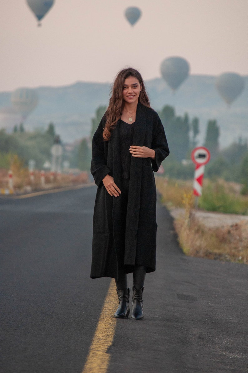 Cashmere Wool Long Sleeve Soft Sweater / Black Wide Sleeve Long Cardigan