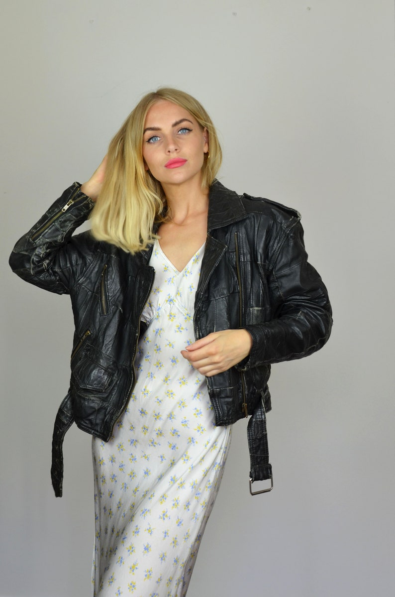 Vintage 90s Crop Black Leather Biker Jacket