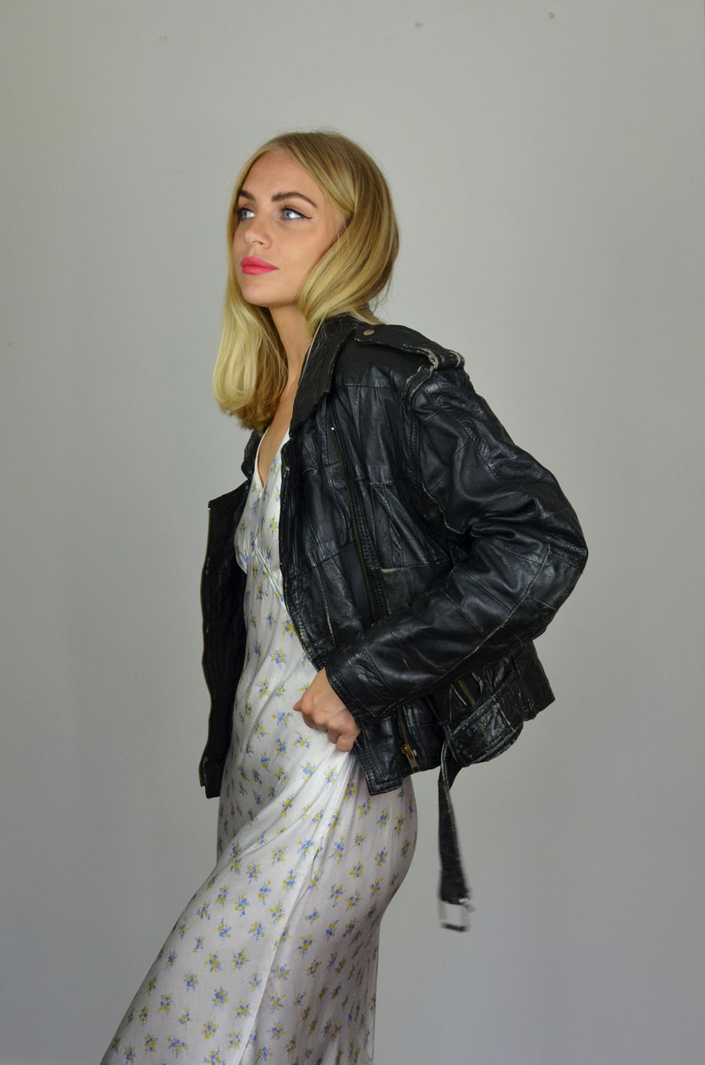 Vintage 90s Crop Black Leather Biker Jacket