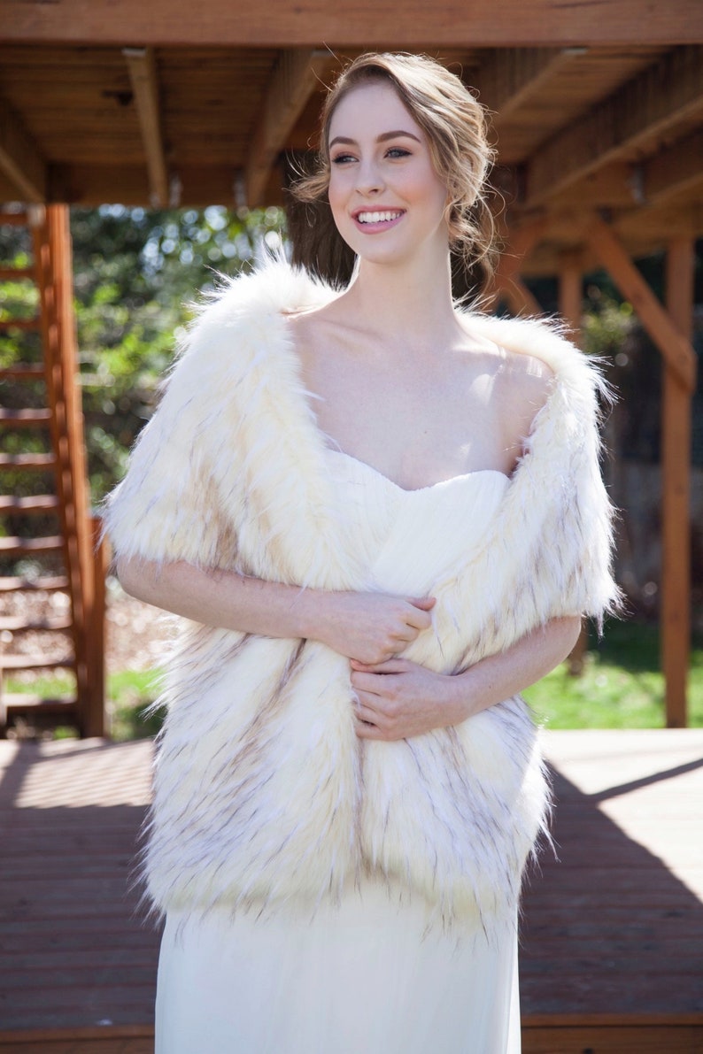 CLEARANCE Cream with Brown Tips Faux Fur Bridal Wrap, Wedding Fur shrug, Fur Wrap, Bridal Faux Fur Stole Fur Shawl Cape (Lilian Ivy02)