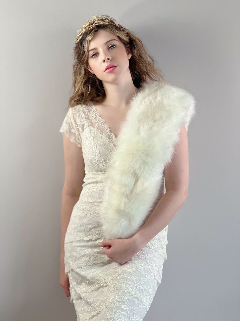 Faux Fur Scarf / Fur Scarf / Bridesmaid Gifts / Ivory Fur Scarf / Bridal Fur Scarf