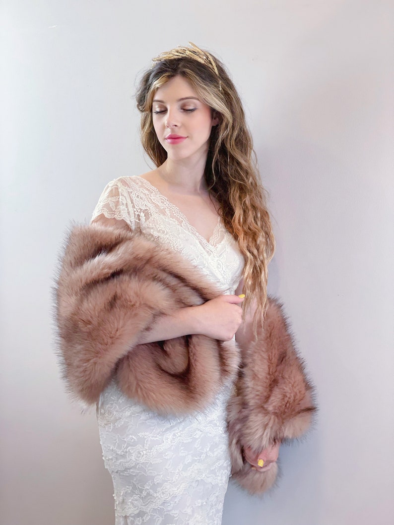 Dusty Pink with Black Tips Faux Fur Shawl, Wedding Fur shrug, Bridal Faux Fur Stole Fur Shawl, Pink wedding faux fur wrap (Lilian Pin03)