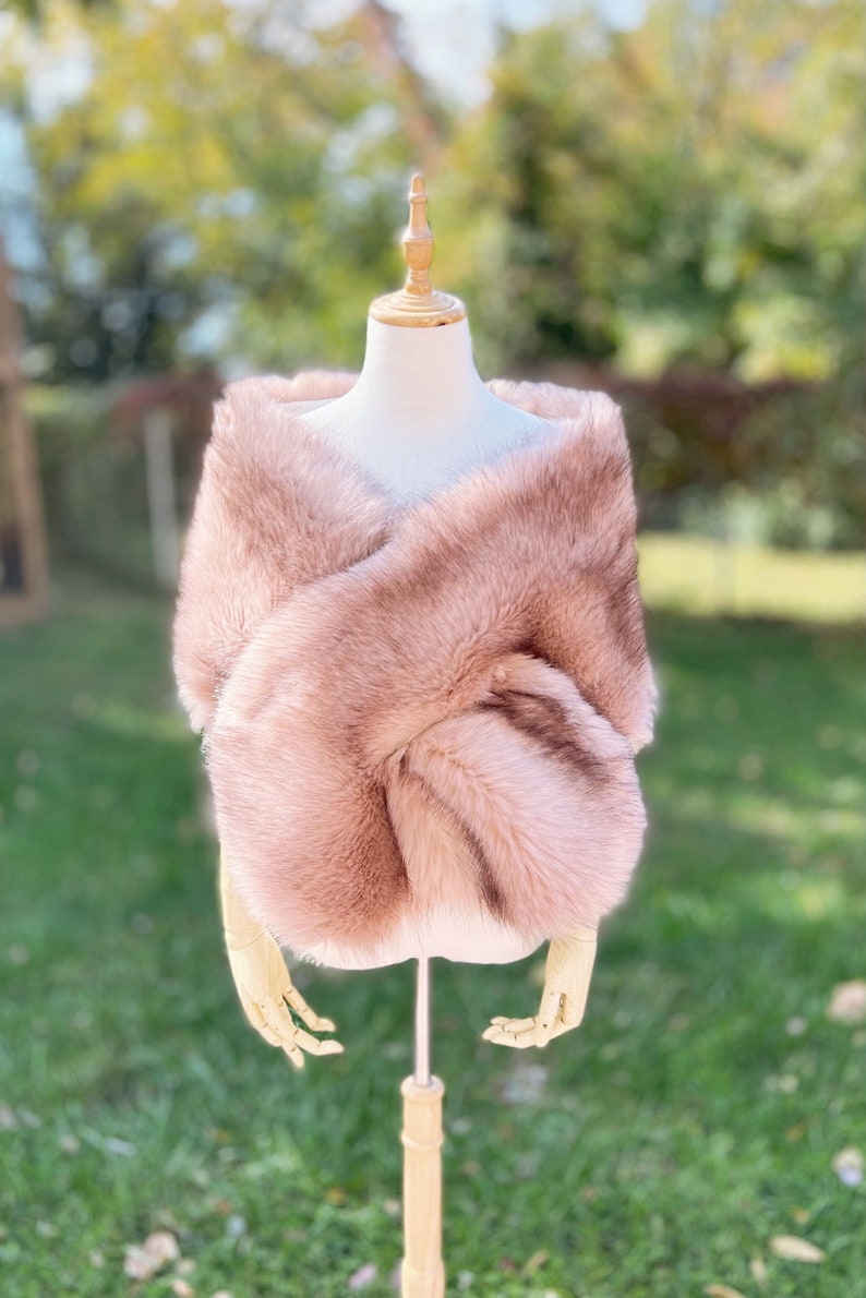 Dusty Pink with Black Tips Faux Fur Shawl, Wedding Fur shrug, Bridal Faux Fur Stole Fur Shawl, Pink wedding faux fur wrap (Lilian Pin03)