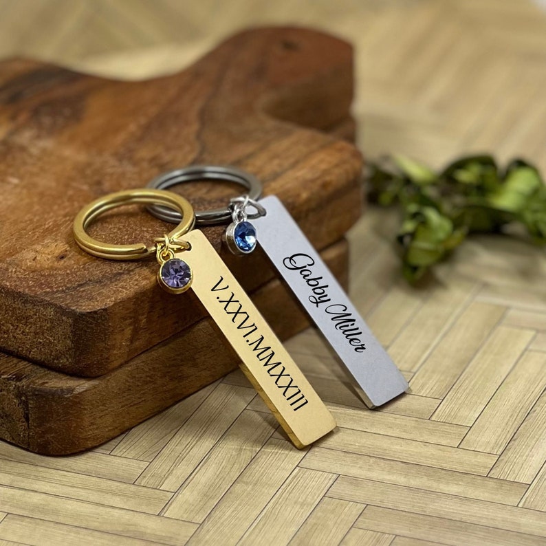 Stainless Steel Keychain, Custom Engraved Key Chain Personalized Gifts for Him, Best Friend Gifts Gifts for Mom Birthday Gift Boyfriend