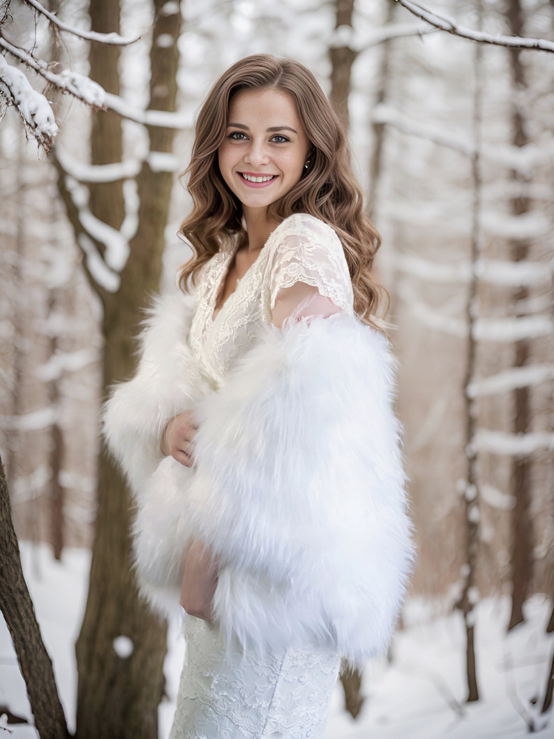 Super Warm White Faux Fur Bridal Wrap, Wedding Fur Shawl, White Fur Wrap, Bridal Faux Fur Stole, Fur Cape, Winter Fur (Butterfly PWht02)