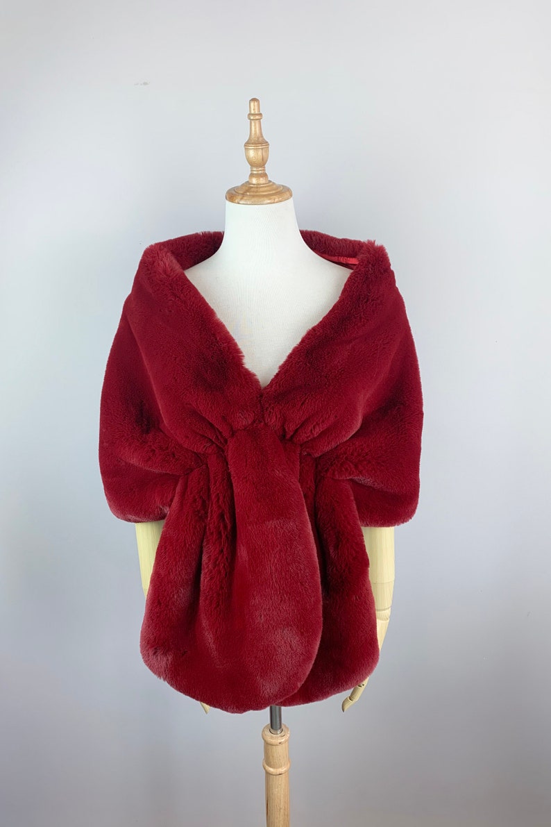 Burgundy / Wine Red faux fur bridal wrap, Bridal Faux Fur Stole Fur Shawl Cape, Bridesmaid Gift, Winter Wedding gift (Audrey Win05 )