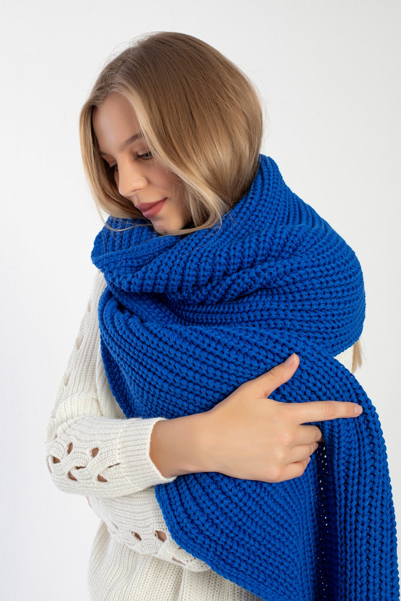 Blue Oversize Extra Long Chunky Scarf, Unisex Winter Hand Knitted Shawl, Women Blanket Scarf, Soft Ribbed Shoulder Wrap, Christmas Gift