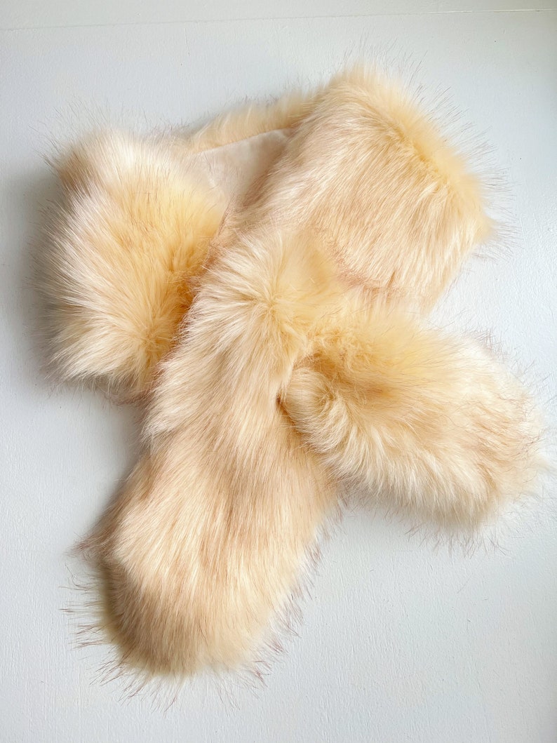 Faux Fur Scarf / Fur Scarf / Bridesmaid Gifts / Ivory Fur Scarf / Bridal Fur Scarf