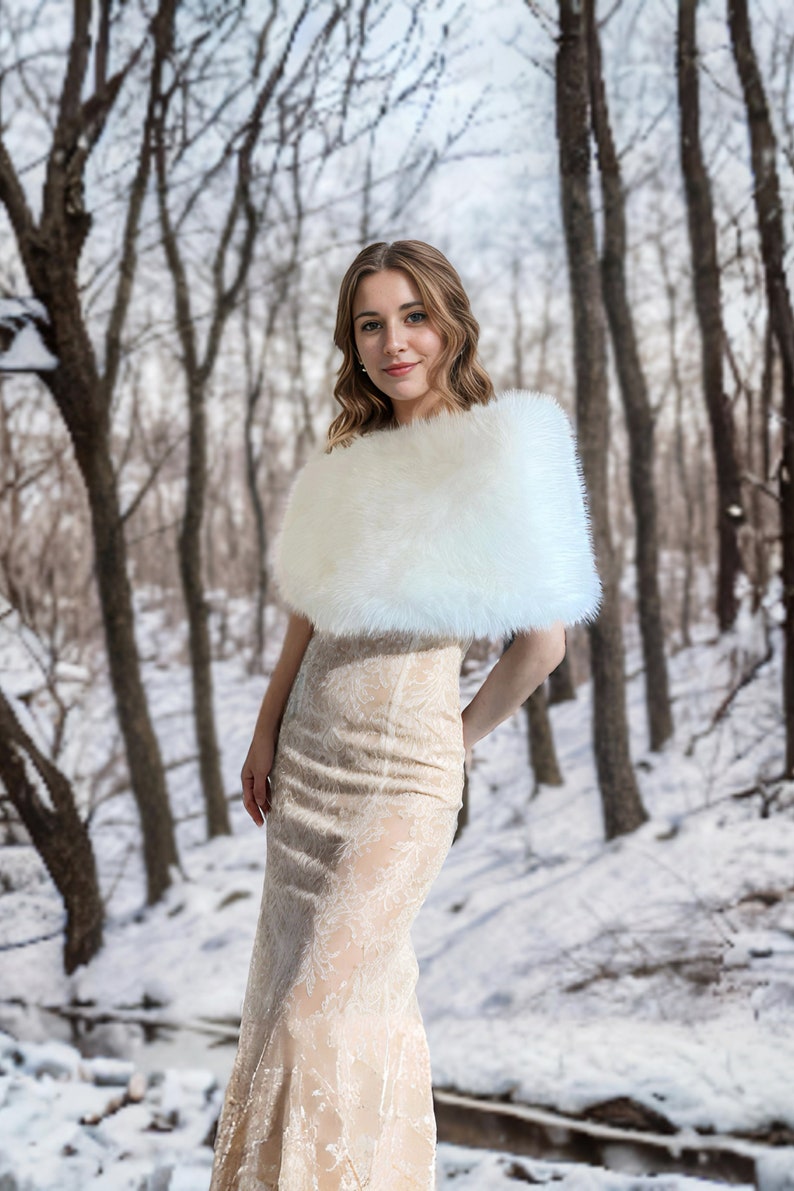 Off White / Soft Ivory Faux Fur Shawl, Faux Fur Wrap, Wedding Fur Wrap, Bridal, Winter Wedding Cover-Up, Bridesmaids Gifts (Serena Ivy07)