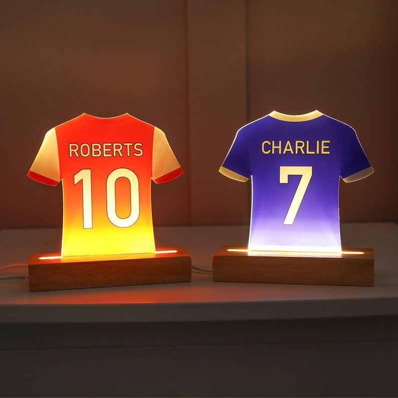 Personalised LED Football Shirt Lamp, Football Night Light Gift, Baby Gifts from Daddy, Birthday Gifts for Kids, Boys Bedroom Nursery Light