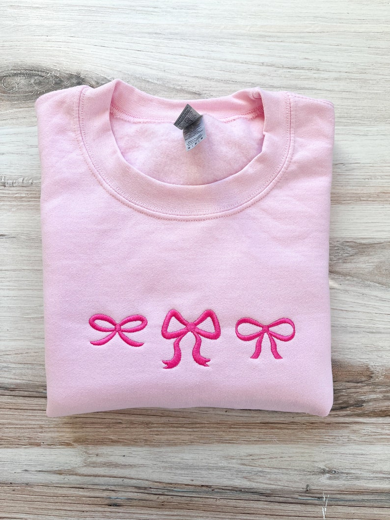 Embroidered Pink Bow Sweatshirt, Ribbon Crewneck, Embroidered Bow Crewneck, Valentines Lover Sweatshirt, Cute Crewneck, Cute Outfit, Pink