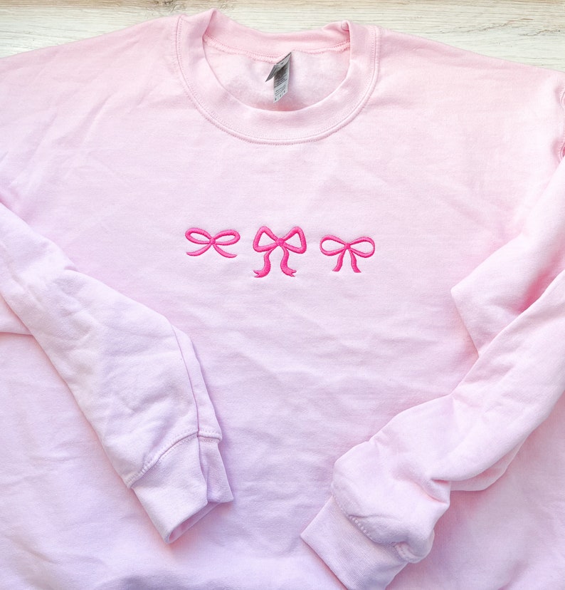 Embroidered Pink Bow Sweatshirt, Ribbon Crewneck, Embroidered Bow Crewneck, Valentines Lover Sweatshirt, Cute Crewneck, Cute Outfit, Pink