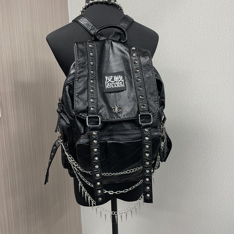 Black Punk Rivet Chain School Bag, Unisex Large Capacity Punk Casual Backpack Perfect For Laptop,Y2K Punk Backpack.Modern Backpack