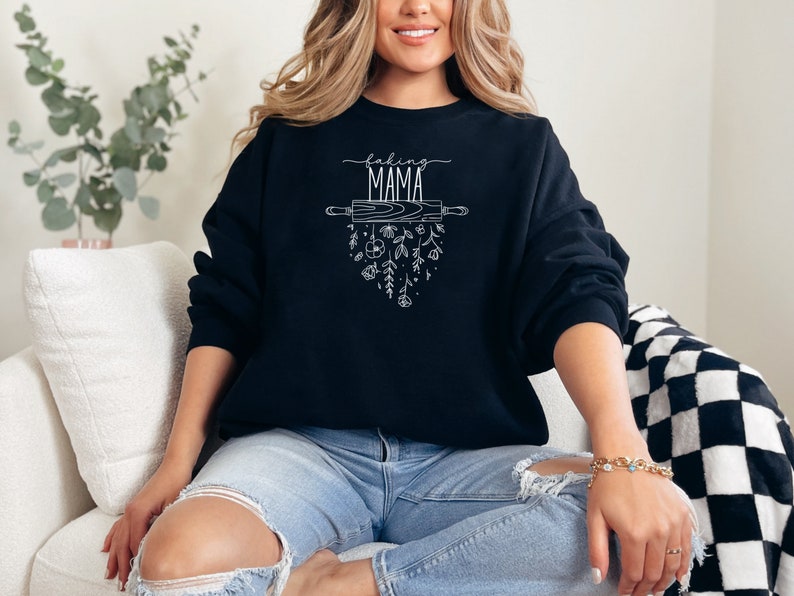 Baking MAMA sweatshirt, funny baking sweatshirt, baking shirt, sweatshirt for bakers, oversized sweatshirt for her, gift for baker, mom gift