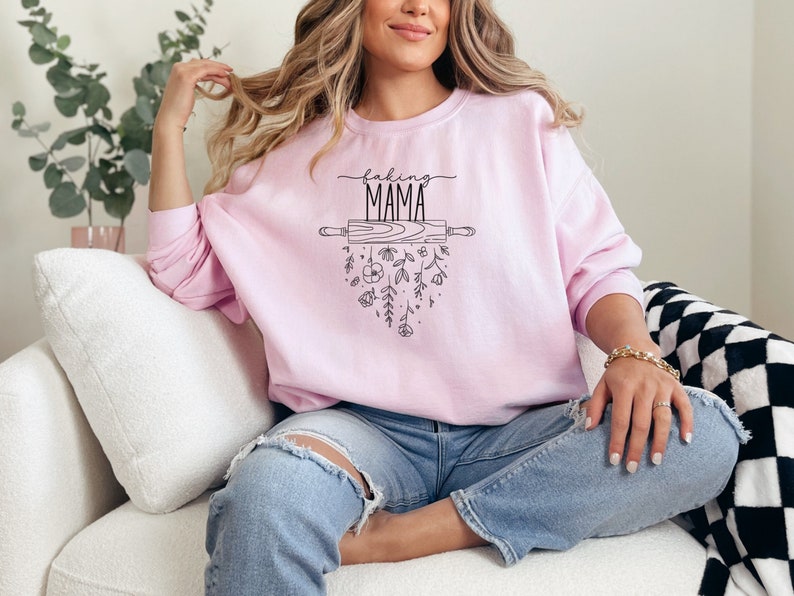 Baking MAMA sweatshirt, funny baking sweatshirt, baking shirt, sweatshirt for bakers, oversized sweatshirt for her, gift for baker, mom gift