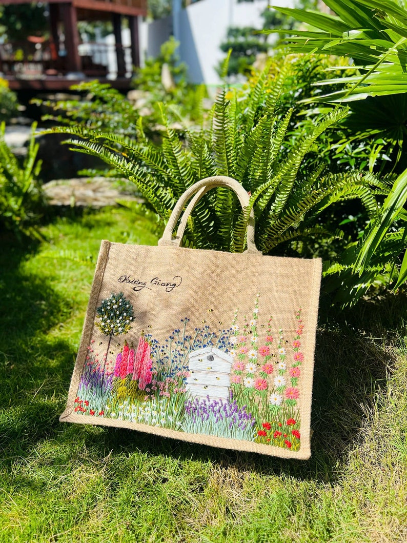 Hand Embroidered Burlap Bag, Flower Garden Jute Bag, Cute Market Bag, Eco Friendly Beach Bag, Aesthetic Bag, Handmade Tote Bag