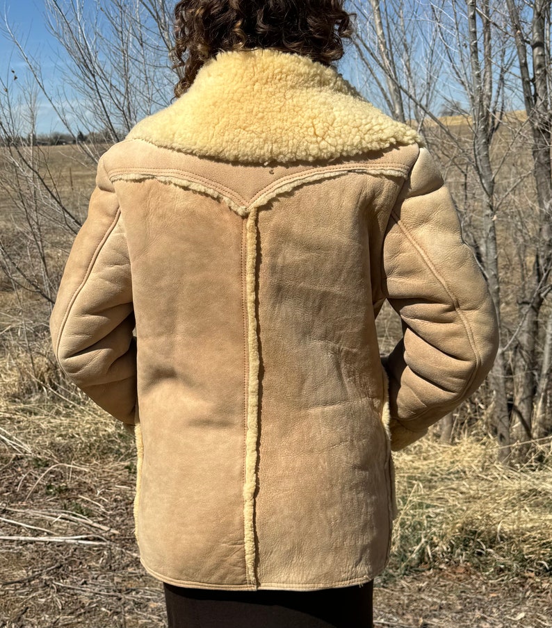 Vtg Marlboro Man authentic sheepskin coat with antler buttons! SZ 40