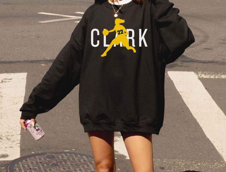 Caitlin Clark Sweatshirt Women WNBA Sweater Caitlin Clark Indiana Fever Shirt Men Fever Unisex Sweatshirt Caitlin Clark MVP Swag WNBA Fever