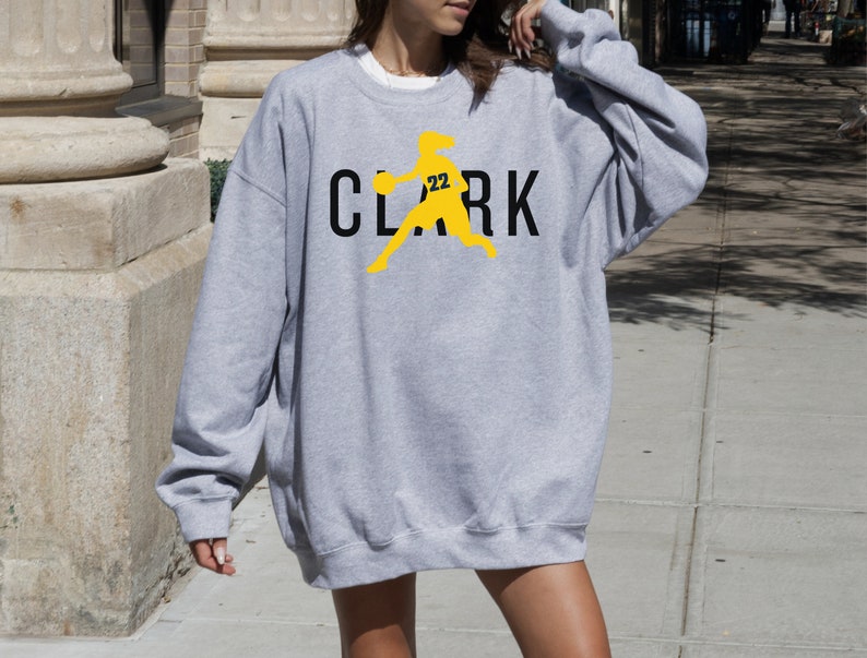 Caitlin Clark Sweatshirt Women WNBA Sweater Caitlin Clark Indiana Fever Shirt Men Fever Unisex Sweatshirt Caitlin Clark MVP Swag WNBA Fever