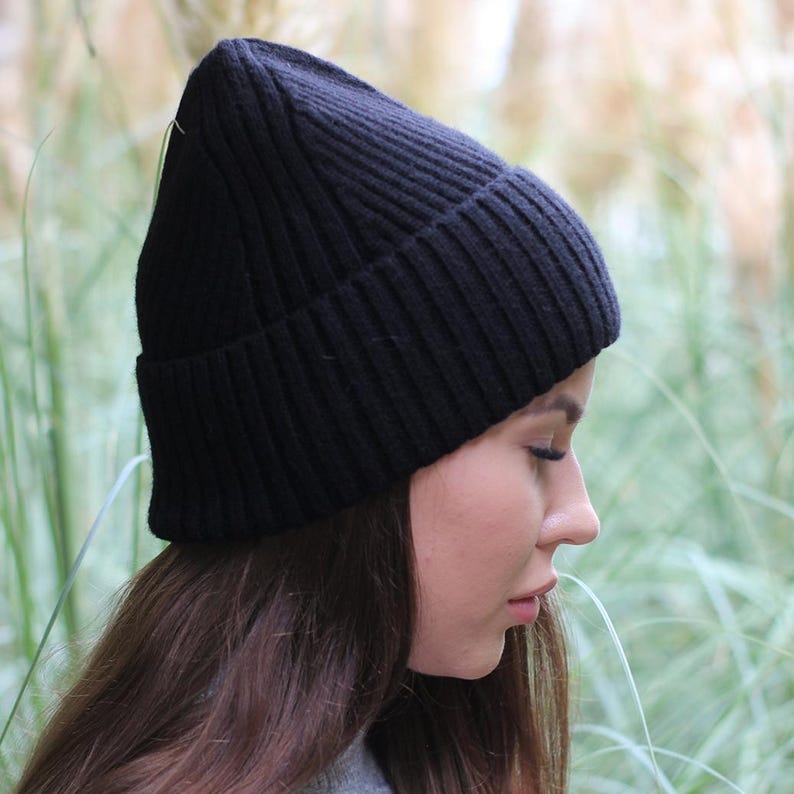 Cashmere Silk Lined Hat Beanie: Women Windproof Winter Hat for Frizz-Free Hair