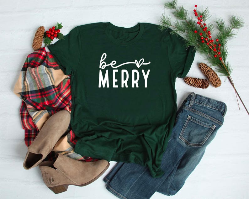 Merry Christmas Sweater, Christmas Sweatshirt, Fall Winter Cozy Outfit, Christmas Outfit, Merry Sweatshirt, Christmas Gifts For Women