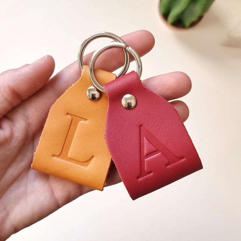 Personalized leather keychain with initial, Monogram leather keychain personalized, Custom keychain with initial, Gift for women,